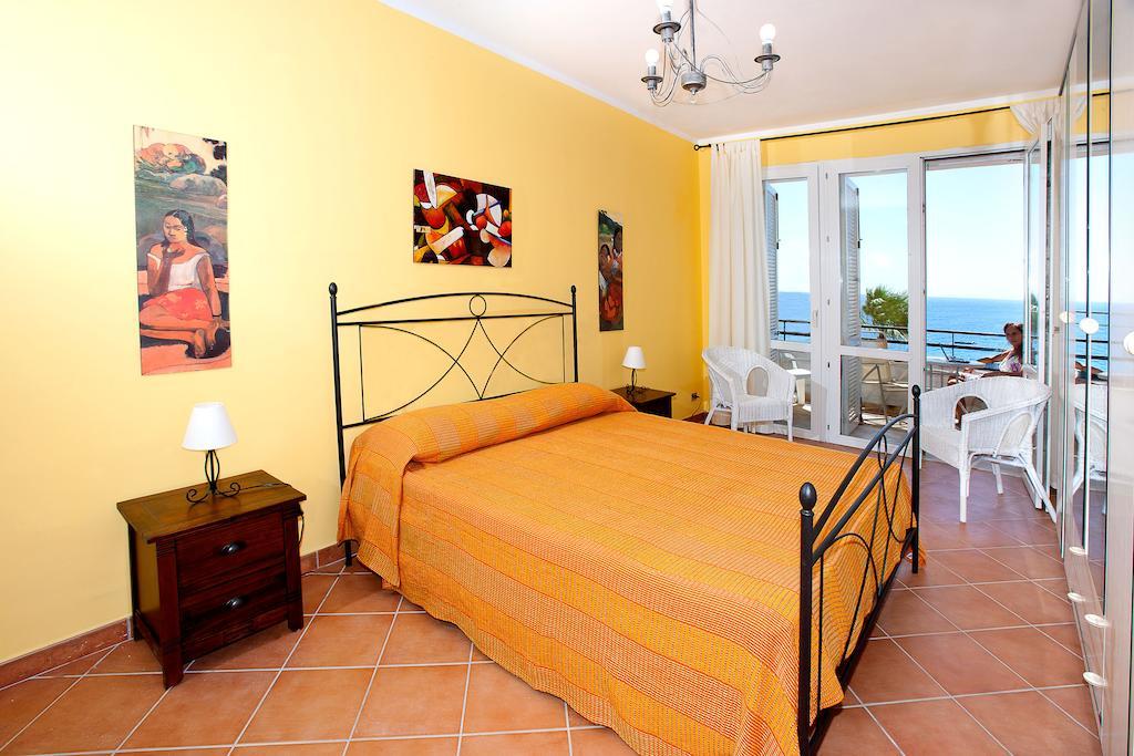 Polifemo Appartement Letojanni Kamer foto