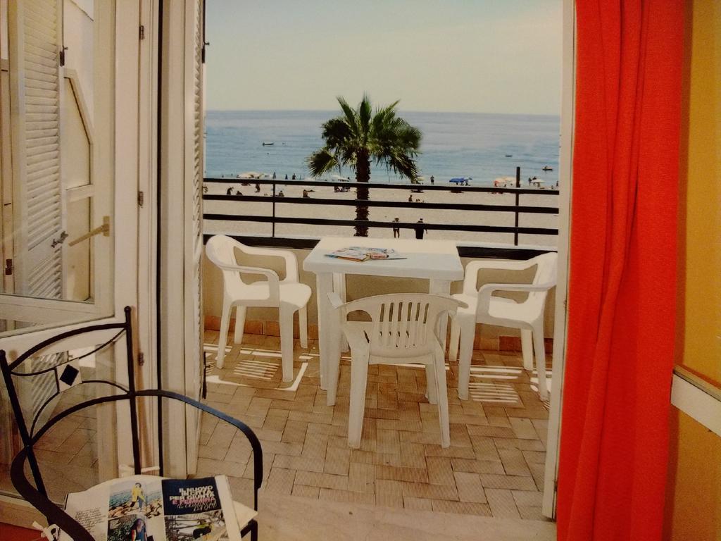 Polifemo Appartement Letojanni Buitenkant foto